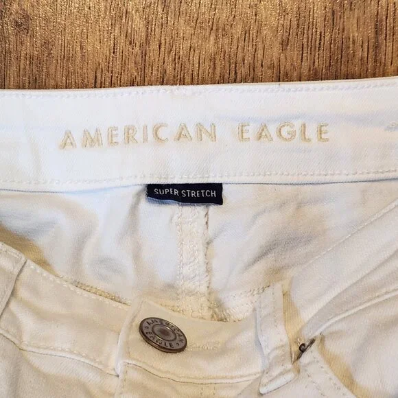 AMERICAN EAGLE Hi-Rise Mini Distressed White Jean Skirt - Sz 8 - Picture 3 of 5